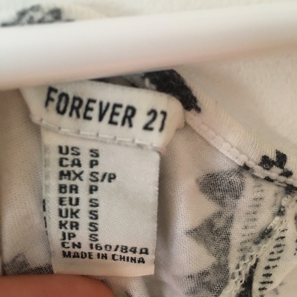 Forever 21 Summery Print Tank Top - Picture 7 of 7